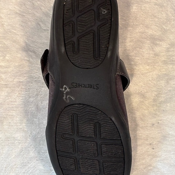 ✨  Stretchies Margaret Mary Jane Comfort Shoes - Silver Gray ✨ - Picture 8 of 9